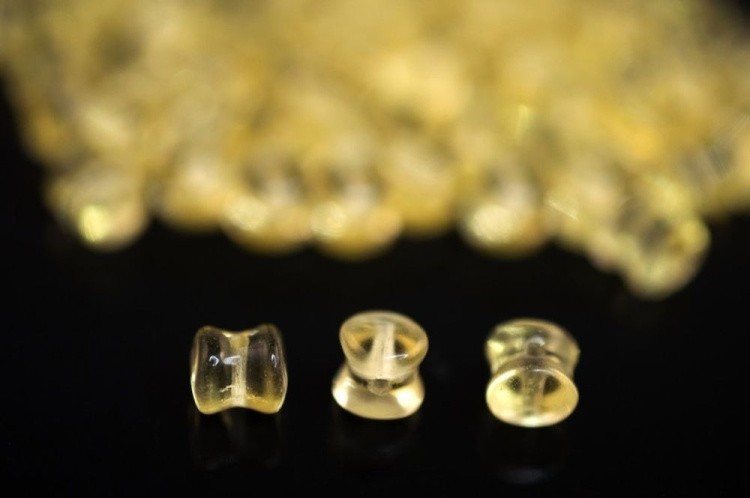 Бусины Preciosa (Чехия) PELLET 1 111-01339-00, 10 г, цвет: 10020 светлый топаз — картинка 2