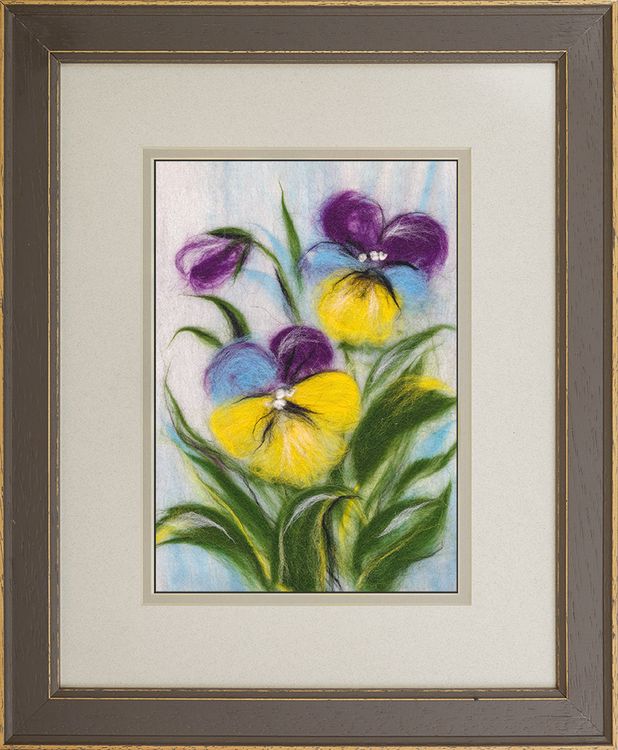 Картина шерстью«Нарядные анютки» — картинка 2