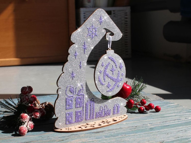 Набор для вышивания «Зимняя краса. Подставка с новогодним шаром» — картинка 5