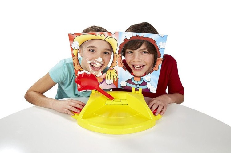 Настольная игра: Пирог в лицо: поделись с другом! — картинка 7