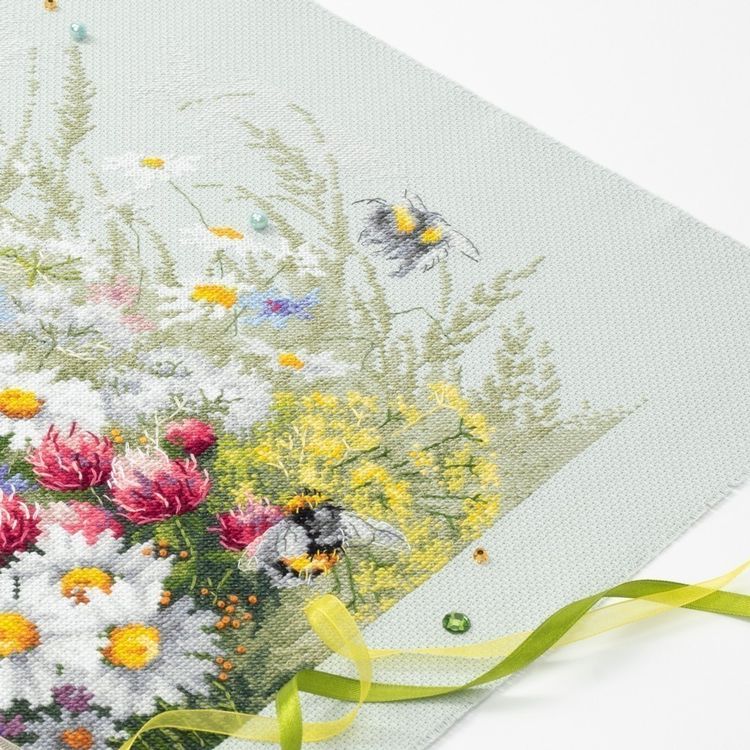 Набор для вышивания «Ромашки и клевер» — картинка 6