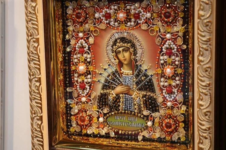 Вышивка Образа в каменьях «Богородица Семистрельная» — картинка 2