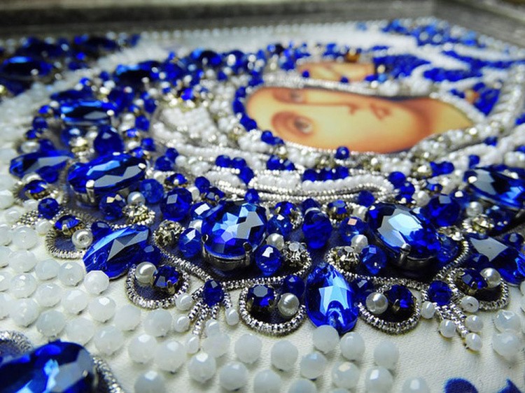 Набор вышивки хрустальными камнями «Казанская» (синяя) — картинка 7