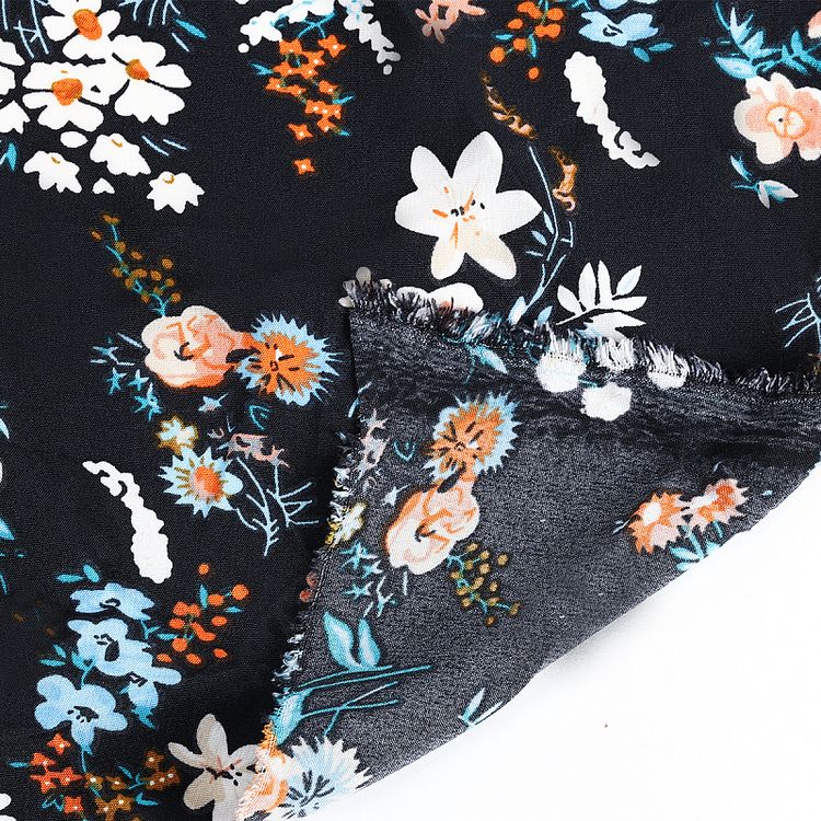 Ткань Софт, 5 м x 150 см, 105 г/м², цвет: черный, цветочный принт, TBY — картинка 3