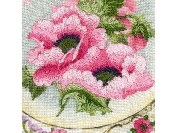 Набор для вышивания «Тарелка с розовыми маками» — картинка 3