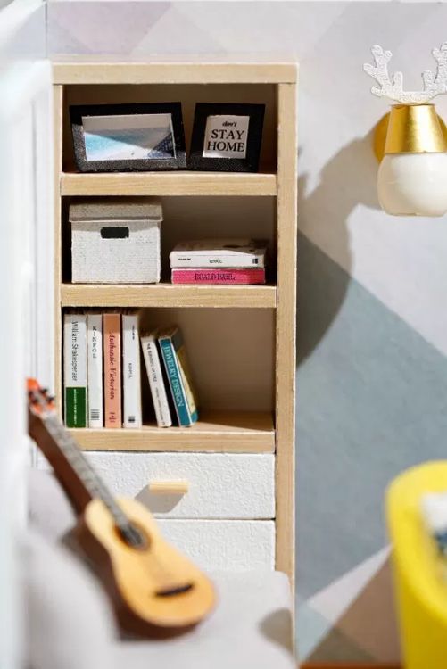 Миниатюрная сборная модель (румбокс) «Солнечный кабинет» — картинка 3