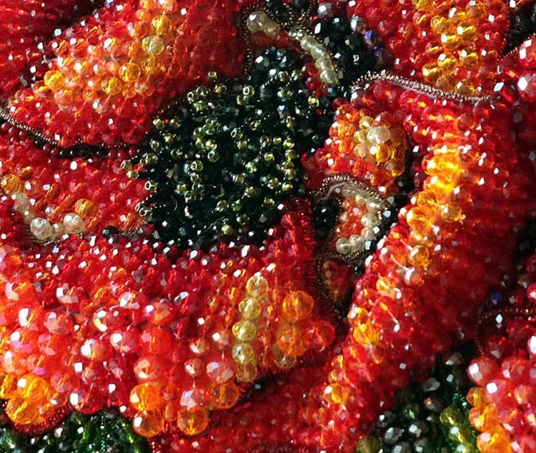 Набор для вышивания хрустальными бусинами «Маки» (белый фон) — картинка 3