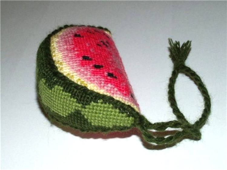 Набор для вышивания «Игольница Арбуз» — картинка 2