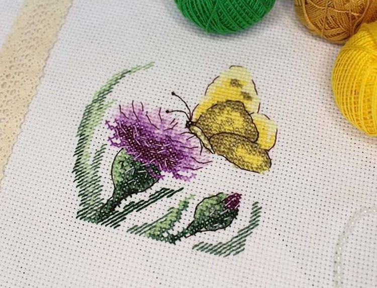 Набор для вышивания «Бабочка и репейник» — картинка 2