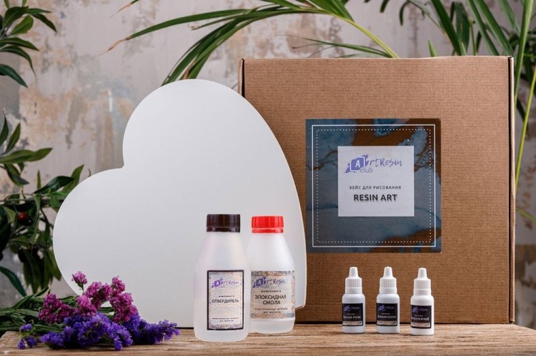 Набор для создания картины эпоксидной смолой Изумрудный прибой (сердце), ArtResin Club — картинка 2