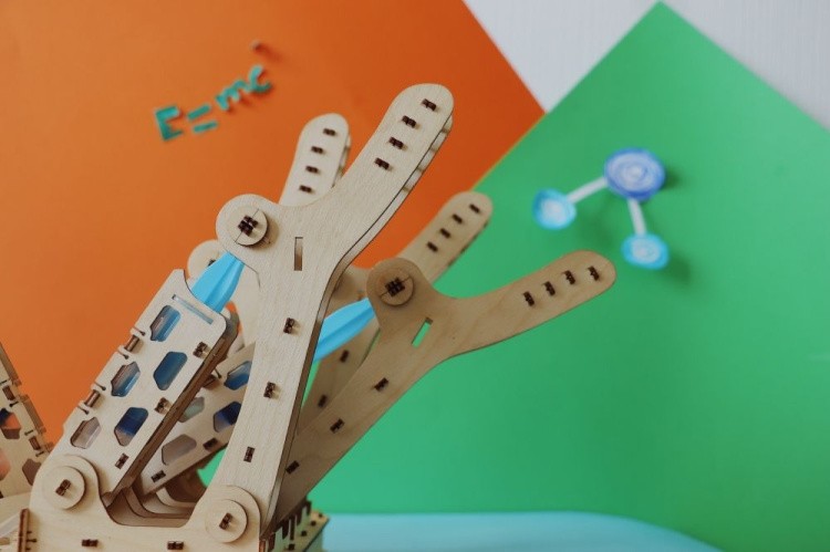 Конструктор из дерева «Гидравлическая рука UNIMO 2», UNIWOOD — картинка 5