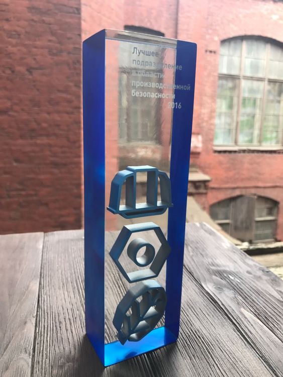 Прозрачная Эпоксидная смола Gold Glass 1,35 кг — картинка 4