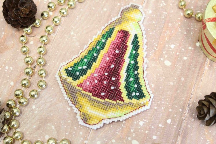 Набор для вышивания «Советская ёлочная игрушка. Колокольчик» — картинка 3