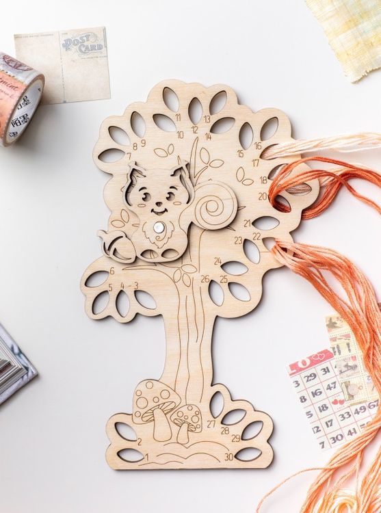 Органайзер для мулине c игольницей «Лесная история. Белочка» — картинка 2