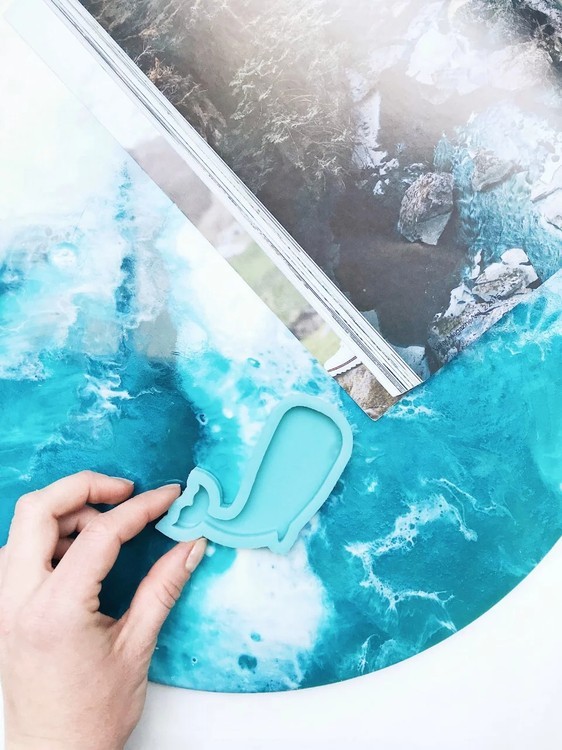 Силиконовая форма для броши «Кит игрушка», модель №28 — картинка 2