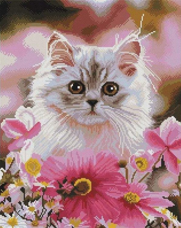 Алмазная вышивка «Котенок среди цветов»