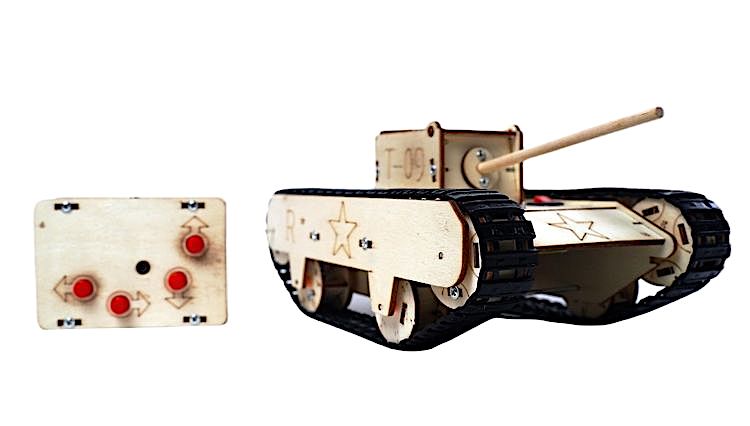 Деревянный конструктор с мотором «Танк на радиоуправлении» — картинка 2