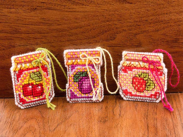 Набор для вышивания «Баночки с вареньем» — картинка 3