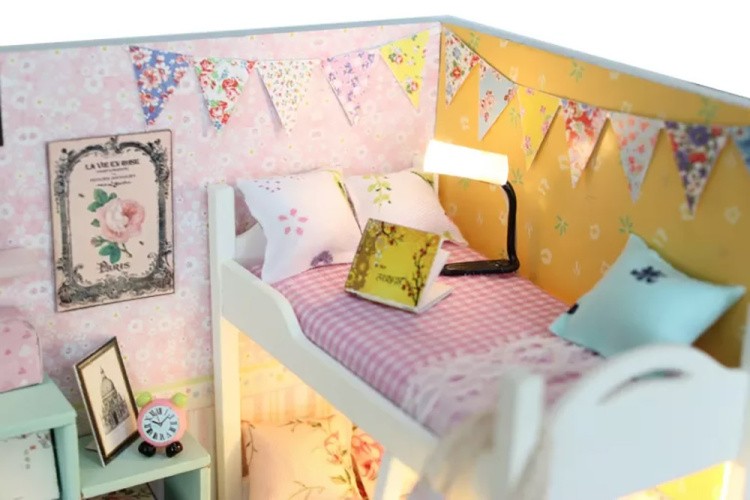 Сборная модель Румбокс. Миниатюрная комната «Спальня Шерил» — картинка 8