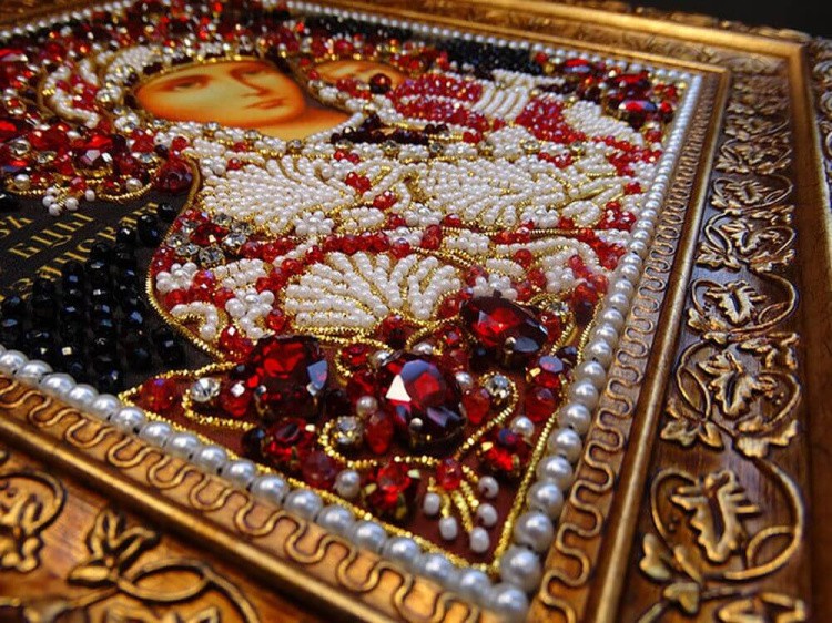 Набор вышивки хрустальными камнями «Казанская» (красная) — картинка 7