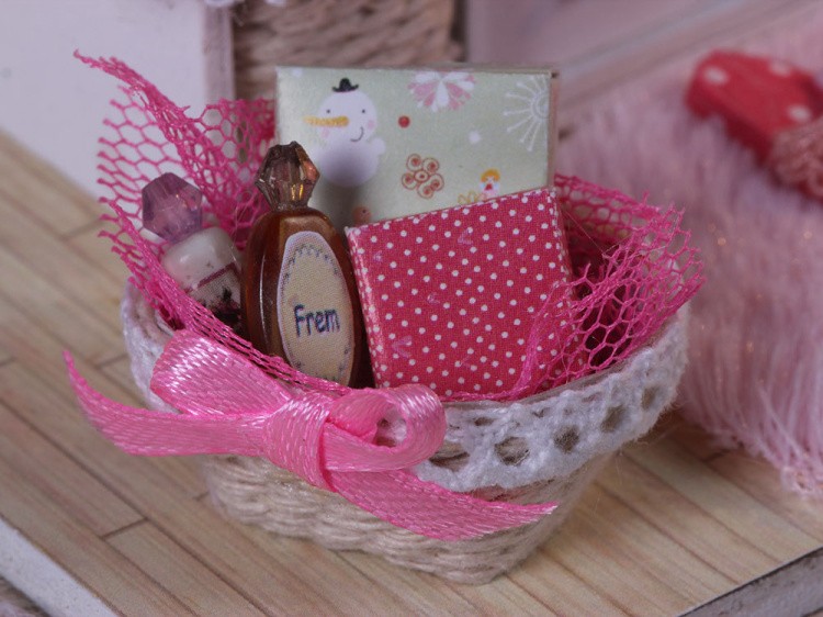 Набор для создания миниатюры (румбокс) «Комната маленькой принцессы» — картинка 7