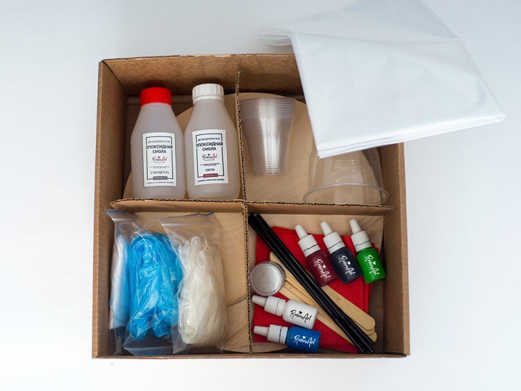 Набор для создания картины эпоксидной смолой ResinArtBox 008 — картинка 3