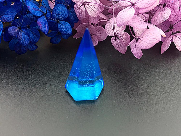 Форма силиконовая Кристалл пирамида, Resin Pro — картинка 4