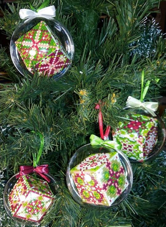 Набор мозаичных шаров «Рождественские 1-4»