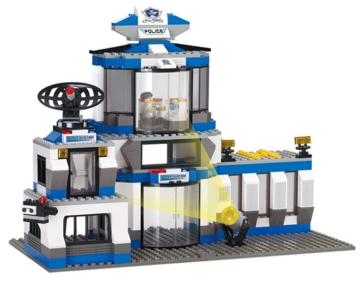 Конструктор «Полиция и спецназ.Командный центр», 859 деталей — картинка 2