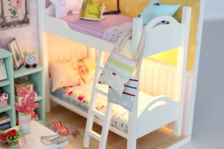 Сборная модель Румбокс. Миниатюрная комната «Спальня Шерил» — картинка 5